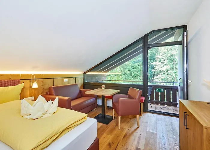 Loser Mit Indoorpool Und Sauna