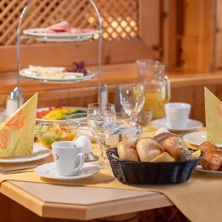 Loser Mit Indoorpool Und Sauna