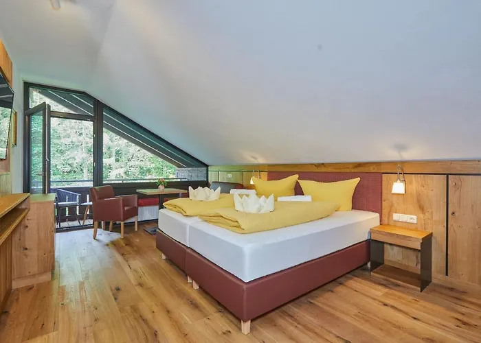 Loser Mit Indoorpool Und Sauna *